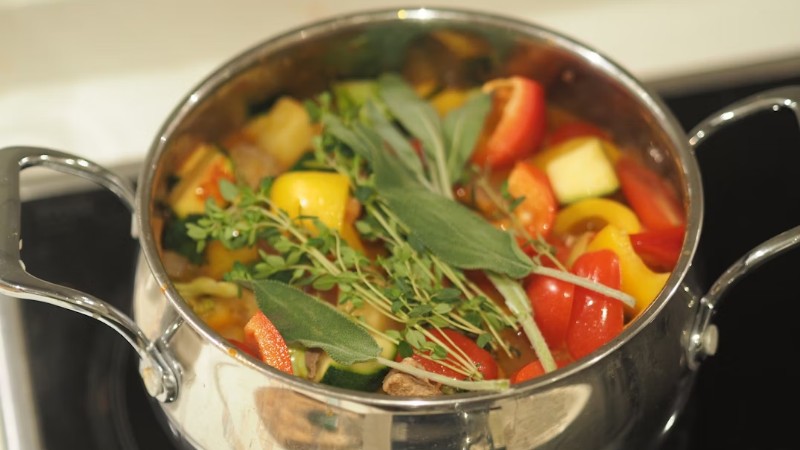 80 1 0, tags: eenpans vegetarische voor drukke - unsplash